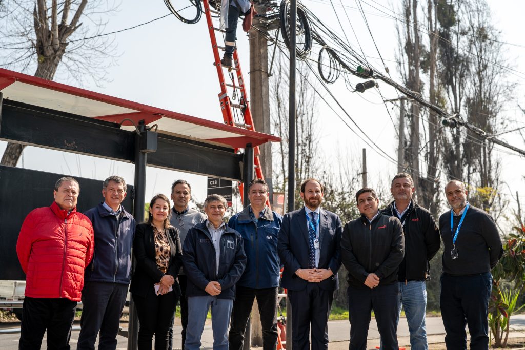 SUBTEL impulsa junto a IDICAM (Cámara Chilena de Infraestructura Digital) y la I. Municipalidad de Huechuraba la implementación de la Ley Chao Cables.